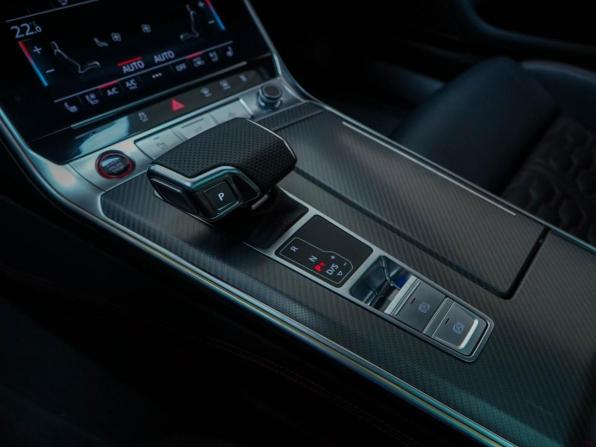 Audi RS 6 IV (C8) с пробегом 2023 года, цена 14 345 055 рублей, 37833 км, универсал, Автокод Объявления
