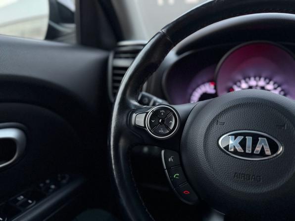 Kia Soul II Рестайлинг с пробегом 2016 года, цена 1 477 000 рублей, 81684 км, хэтчбек, Автокод Объявления