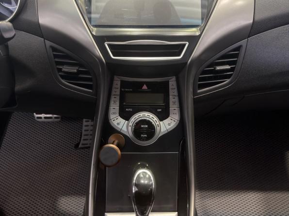 Hyundai Elantra V (MD) с пробегом 2012 года, цена 999 900 рублей, 178750 км, седан, Автокод Объявления