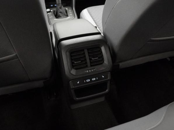 Volkswagen Taos I с пробегом 2022 года, цена 2 600 000 рублей, 45227 км, внедорожник, Автокод Объявления