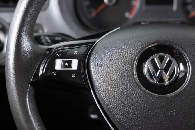Volkswagen Polo V Рестайлинг с пробегом 2015 года, цена 859 000 рублей, 193000 км, седан, Автокод Объявления