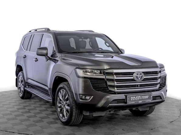Toyota Land Cruiser 300 Series с пробегом 2022 года, цена 10 600 000 рублей, 38237 км, внедорожник, Автокод Объявления