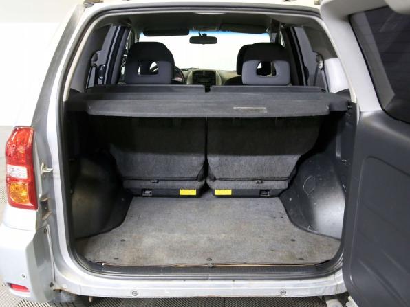 Toyota RAV4 II (XA20) Рестайлинг с пробегом 2004 года, цена 690 000 рублей, 302488 км, внедорожник, Автокод Объявления