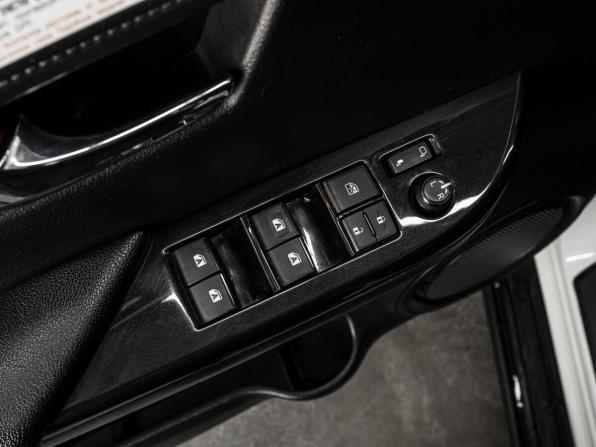 Toyota Hilux VIII с пробегом 2020 года, цена 4 550 000 рублей, 195455 км, пикап, Автокод Объявления
