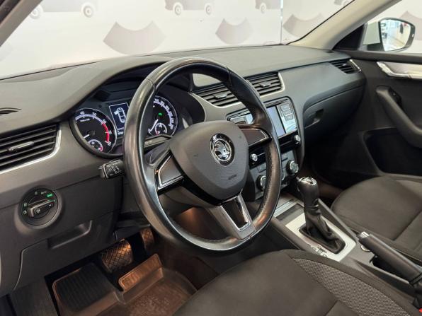 Skoda Octavia III (A7) Рестайлинг с пробегом 2020 года, цена 1 750 000 рублей, 91482 км, лифтбек, Автокод Объявления