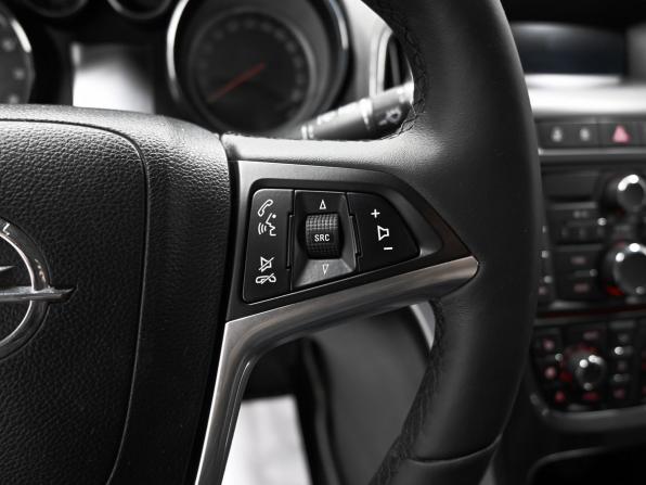 Opel Astra J Рестайлинг с пробегом 2012 года, цена 895 000 рублей, 155956 км, хэтчбек, Автокод Объявления