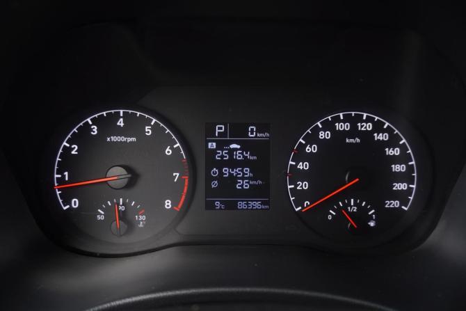 Hyundai Solaris II с пробегом 2017 года, цена 1 299 000 рублей, 86393 км, седан, Автокод Объявления