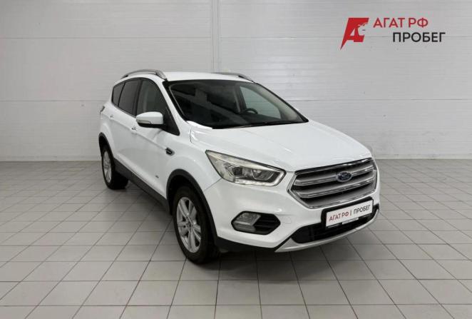 Ford Kuga II Рестайлинг с пробегом 2018 года, цена 1 399 000 рублей, 210226 км, внедорожник, Автокод Объявления