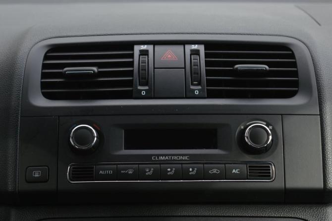 Skoda Fabia II Рестайлинг с пробегом 2011 года, цена 630 000 рублей, 120000 км, хэтчбек, Автокод Объявления