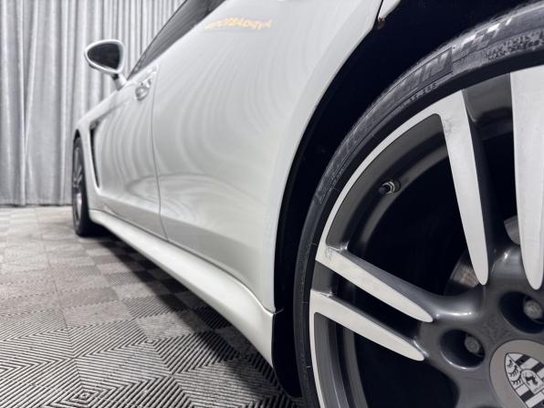 Porsche Panamera I Рестайлинг с пробегом 2013 года, цена 2 460 000 рублей, 171986 км, лифтбек, Автокод Объявления