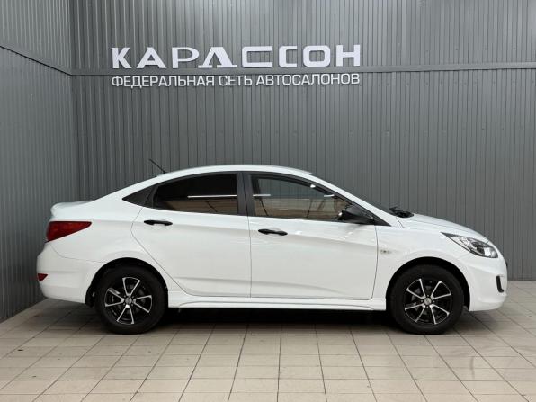 Hyundai Solaris I с пробегом 2013 года, цена 830 000 рублей, 126107 км, седан, Автокод Объявления