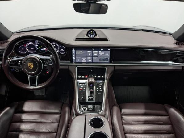 Porsche Panamera II с пробегом 2017 года, цена 5 990 000 рублей, 109000 км, лифтбек, Автокод Объявления