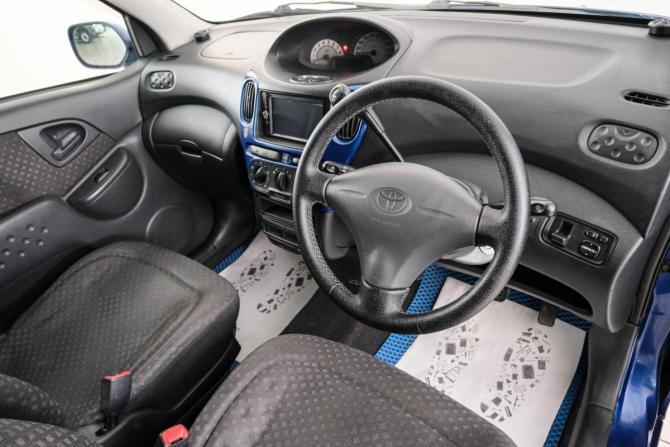 Toyota FunCargo с пробегом 2003 года, цена 559 000 рублей, 330250 км, компактвэн, Автокод Объявления