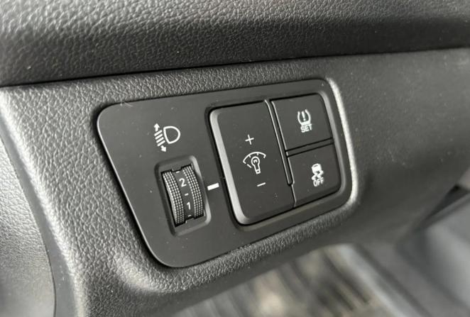 Hyundai Solaris II с пробегом 2018 года, цена 1 345 000 рублей, 115691 км, седан, Автокод Объявления
