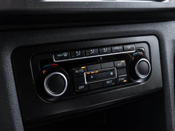 Volkswagen Amarok I с пробегом 2012 года, цена 1 709 000 рублей, 303561 км, offers.body_type.unknown, Автокод Объявления