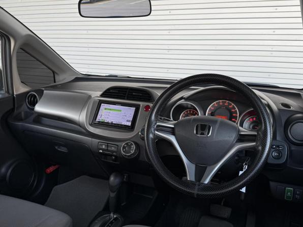 Honda Fit II с пробегом 2012 года, цена 795 000 рублей, 151116 км, хэтчбек, Автокод Объявления