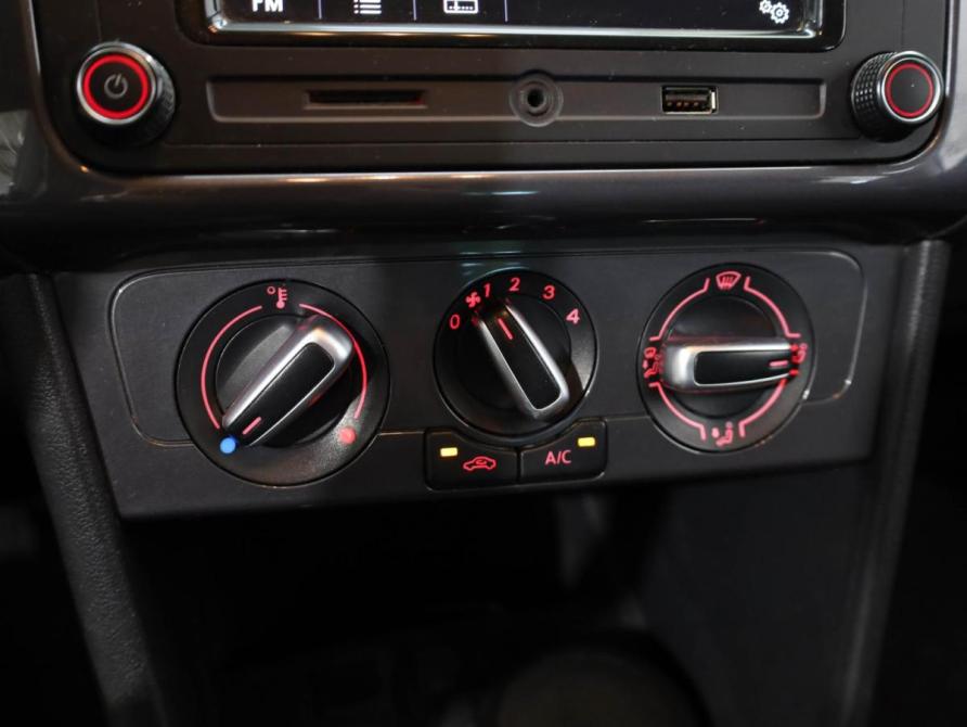 Volkswagen Polo V Рестайлинг Ростов-на-Дону  - изображение 14