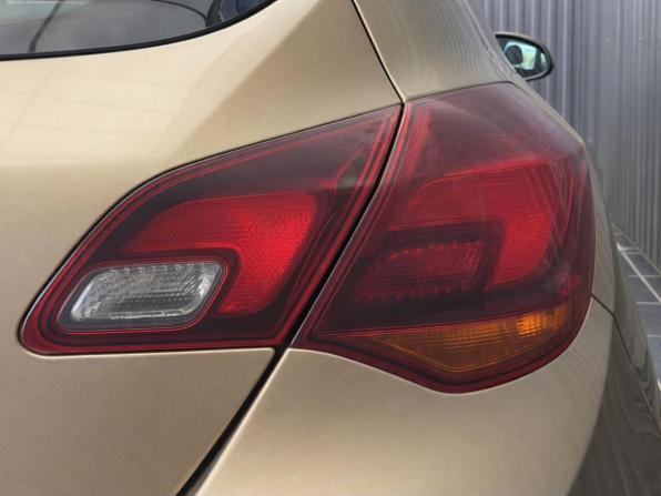 Opel Astra J Рестайлинг с пробегом 2012 года, цена 897 000 рублей, 107928 км, хэтчбек, Автокод Объявления