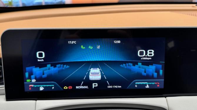 JETOUR X70+ I Рестайлинг с пробегом 2024 года, цена 2 725 000 рублей, 1742 км, внедорожник, Автокод Объявления