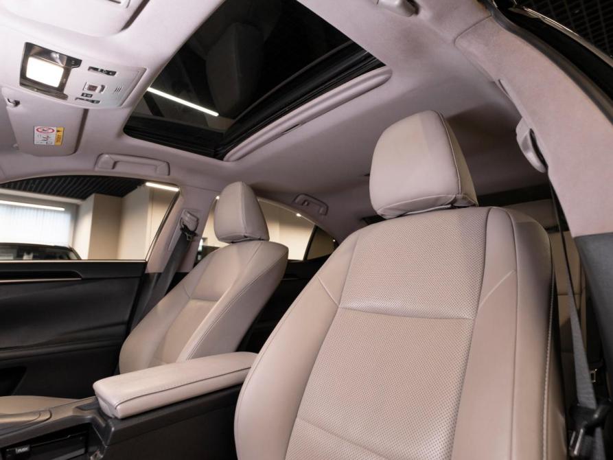 Lexus ES VI Рестайлинг Москва  - изображение 12