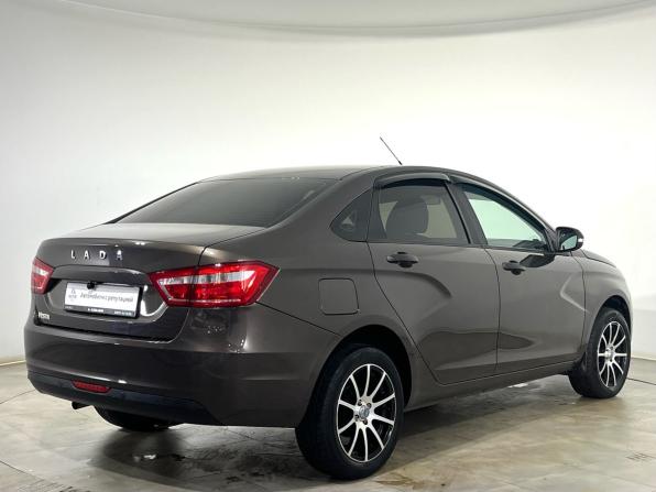 Lada (ВАЗ) Vesta I с пробегом 2021 года, цена 940 000 рублей, 57660 км, седан, Автокод Объявления