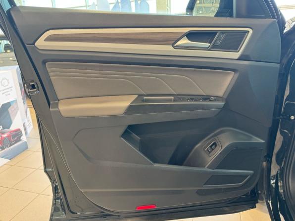 Volkswagen Teramont I Рестайлинг с пробегом 2021 года, цена 4 455 000 рублей, 134052 км, внедорожник, Автокод Объявления