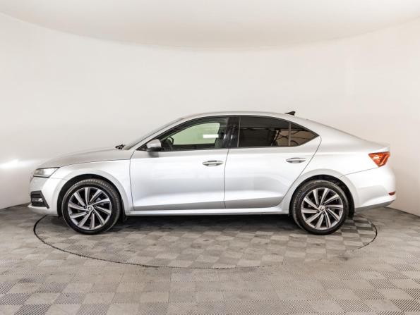 Skoda Octavia IV (A8) с пробегом 2021 года, цена 2 360 000 рублей, 49122 км, лифтбек, Автокод Объявления