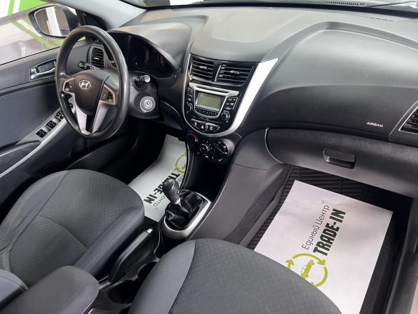 Hyundai Solaris I Рестайлинг с пробегом 2014 года, цена 945 000 рублей, 131719 км, хэтчбек, Автокод Объявления