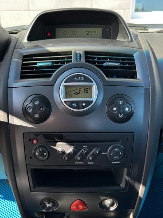 Renault Megane II Рестайлинг с пробегом 2007 года, цена 350 000 рублей, 322143 км, седан, Автокод Объявления