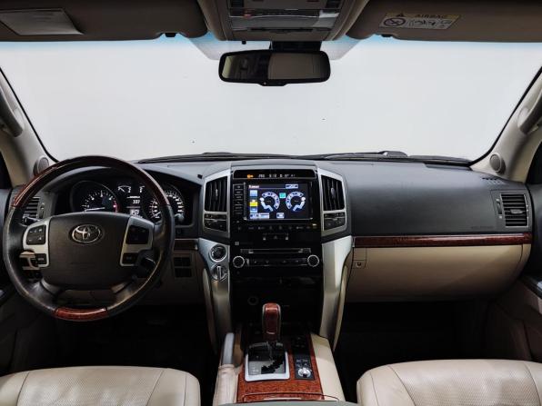Toyota Land Cruiser 200 Series Рестайлинг 1 с пробегом 2013 года, цена 3 100 000 рублей, 268821 км, внедорожник, Автокод Объявления