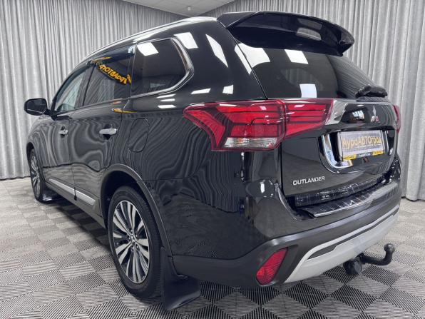 Mitsubishi Outlander III Рестайлинг 3 с пробегом 2020 года, цена 2 630 000 рублей, 95095 км, внедорожник, Автокод Объявления