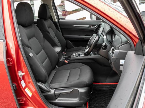 Mazda CX-5 II с пробегом 2017 года, цена 1 828 000 рублей, 132379 км, внедорожник, Автокод Объявления
