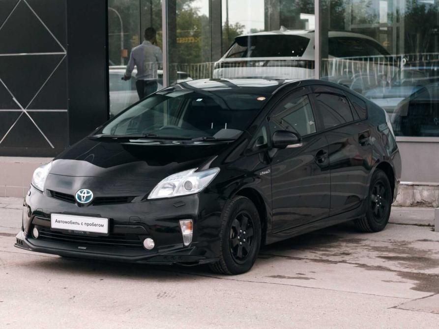 Toyota Prius III Рестайлинг (XW30) Новосибирск  - изображение 1