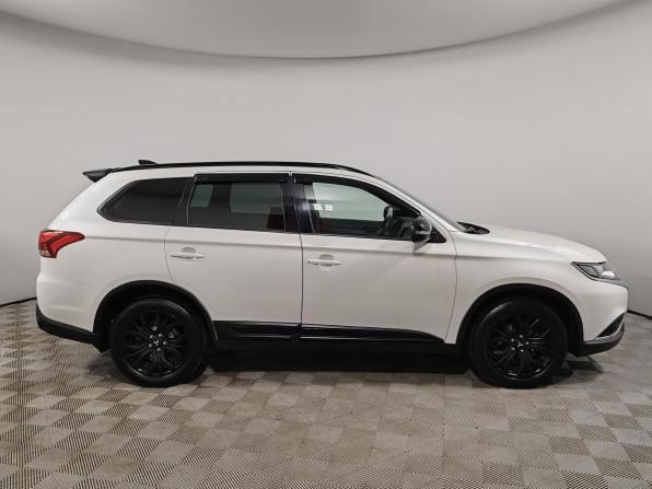 Mitsubishi Outlander III Рестайлинг 3 с пробегом 2021 года, цена 2 299 000 рублей, 113269 км, внедорожник, Автокод Объявления