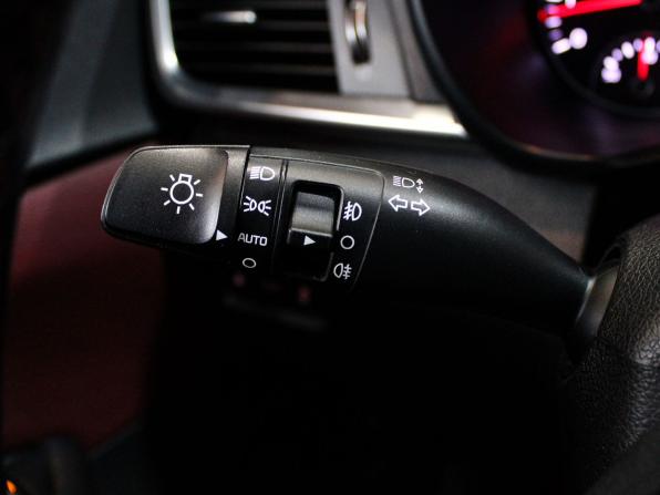 Kia Optima IV Рестайлинг с пробегом 2018 года, цена 2 299 000 рублей, 129000 км, седан, Автокод Объявления