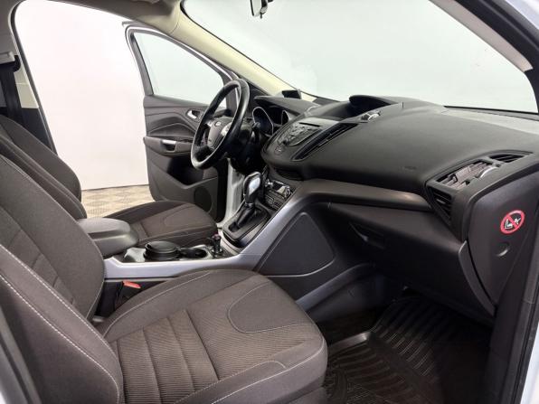 Ford Kuga II Рестайлинг с пробегом 2016 года, цена 1 570 000 рублей, 117437 км, внедорожник, Автокод Объявления