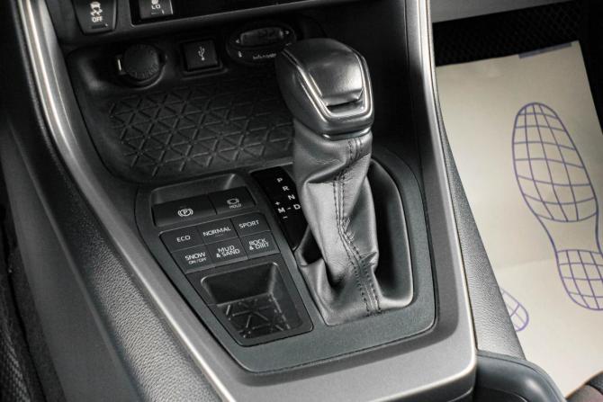 Toyota RAV4 V (XA50) с пробегом 2022 года, цена 2 949 000 рублей, 118000 км, внедорожник, Автокод Объявления