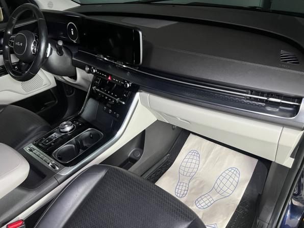 Kia Carnival IV с пробегом 2023 года, цена 3 599 000 рублей, 172001 км, минивэн, Автокод Объявления
