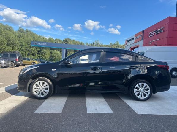 Kia Rio IV с пробегом 2018 года, цена 1 370 000 рублей, 93000 км, седан, Автокод Объявления