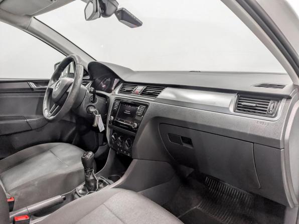 Skoda Rapid I Рестайлинг с пробегом 2019 года, цена 895 000 рублей, 196149 км, лифтбек, Автокод Объявления