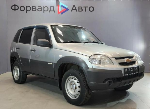 Chevrolet Niva I Рестайлинг с пробегом 2015 года, цена 515 000 рублей, 123186 км, внедорожник, Автокод Объявления