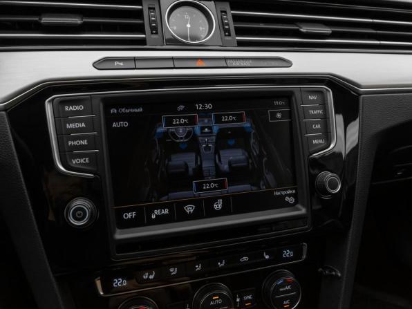 Volkswagen Passat B8 с пробегом 2015 года, цена 1 750 000 рублей, 185302 км, седан, Автокод Объявления