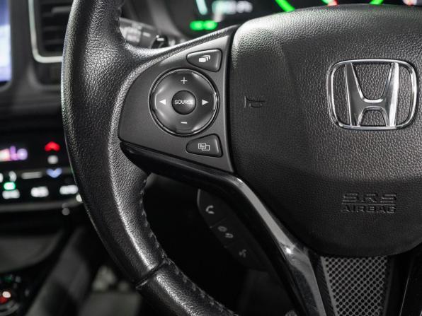 Honda Vezel I с пробегом 2018 года, цена 1 740 500 рублей, 100133 км, внедорожник, Автокод Объявления