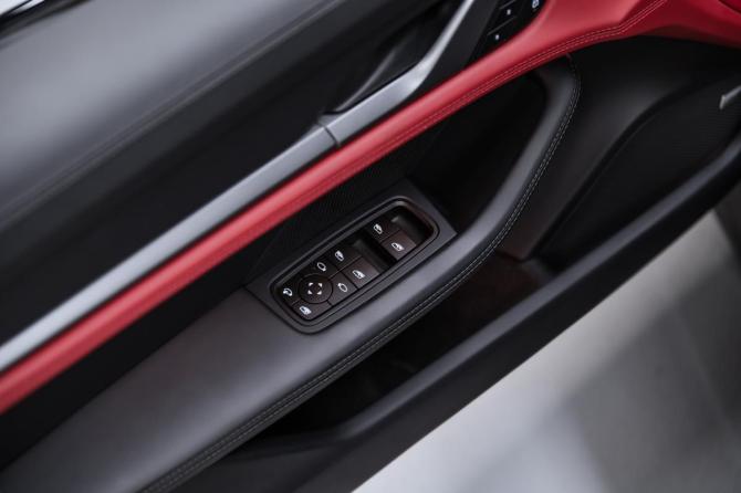 Новый Porsche Taycan I Рестайлинг 2024 года, цена 17 200 000 рублей, седан, Автокод Объявления