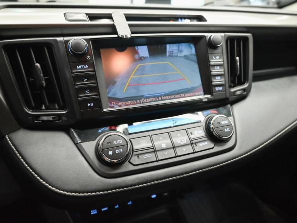 Toyota RAV4 IV (XA40) Рестайлинг с пробегом 2016 года, цена 2 300 000 рублей, 212767 км, внедорожник, Автокод Объявления