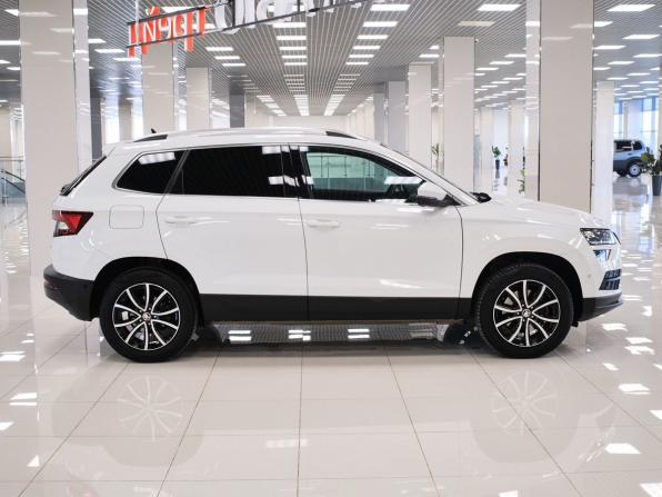 Skoda Karoq I с пробегом 2022 года, цена 2 821 000 рублей, 47176 км, внедорожник, Автокод Объявления