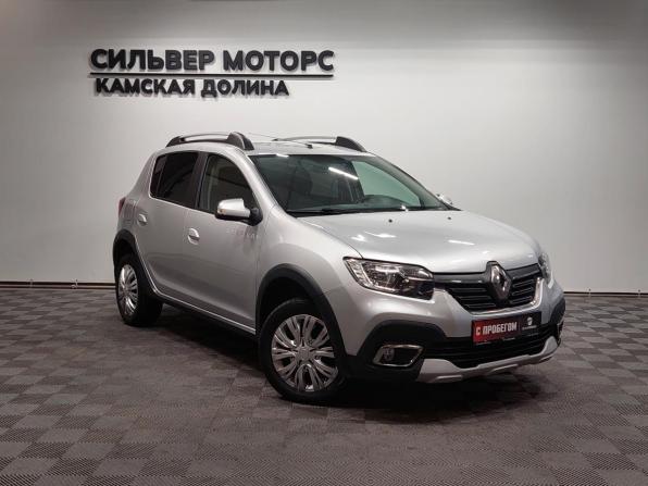 Renault Sandero II Рестайлинг с пробегом 2020 года, цена 990 000 рублей, 81400 км, хэтчбек, Автокод Объявления