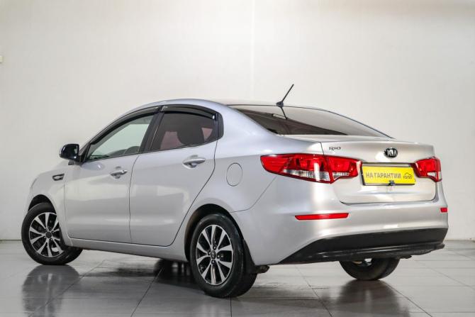 Kia Rio III Рестайлинг с пробегом 2016 года, цена 929 000 рублей, 228000 км, седан, Автокод Объявления