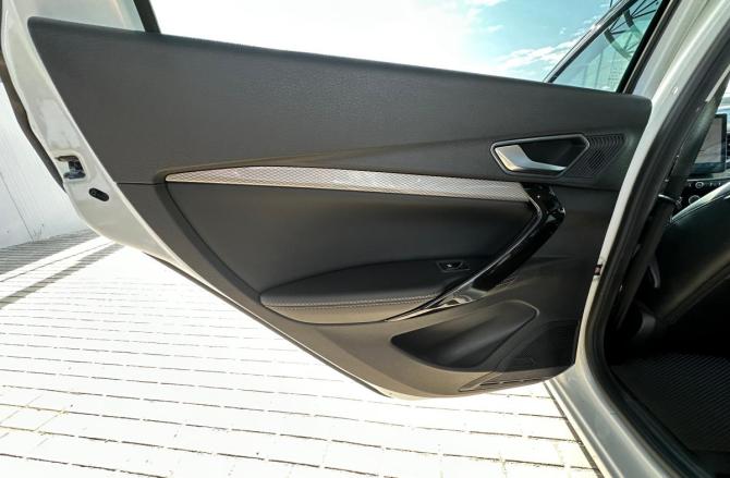 Lada (ВАЗ) Vesta I Рестайлинг (NG) с пробегом 2023 года, цена 1 310 000 рублей, 52307 км, седан, Автокод Объявления