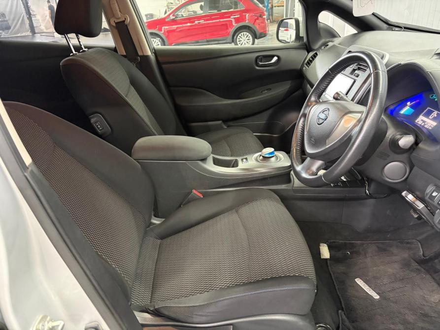 Nissan Leaf I (ZE0/AZE0) Краснодар  - изображение 12